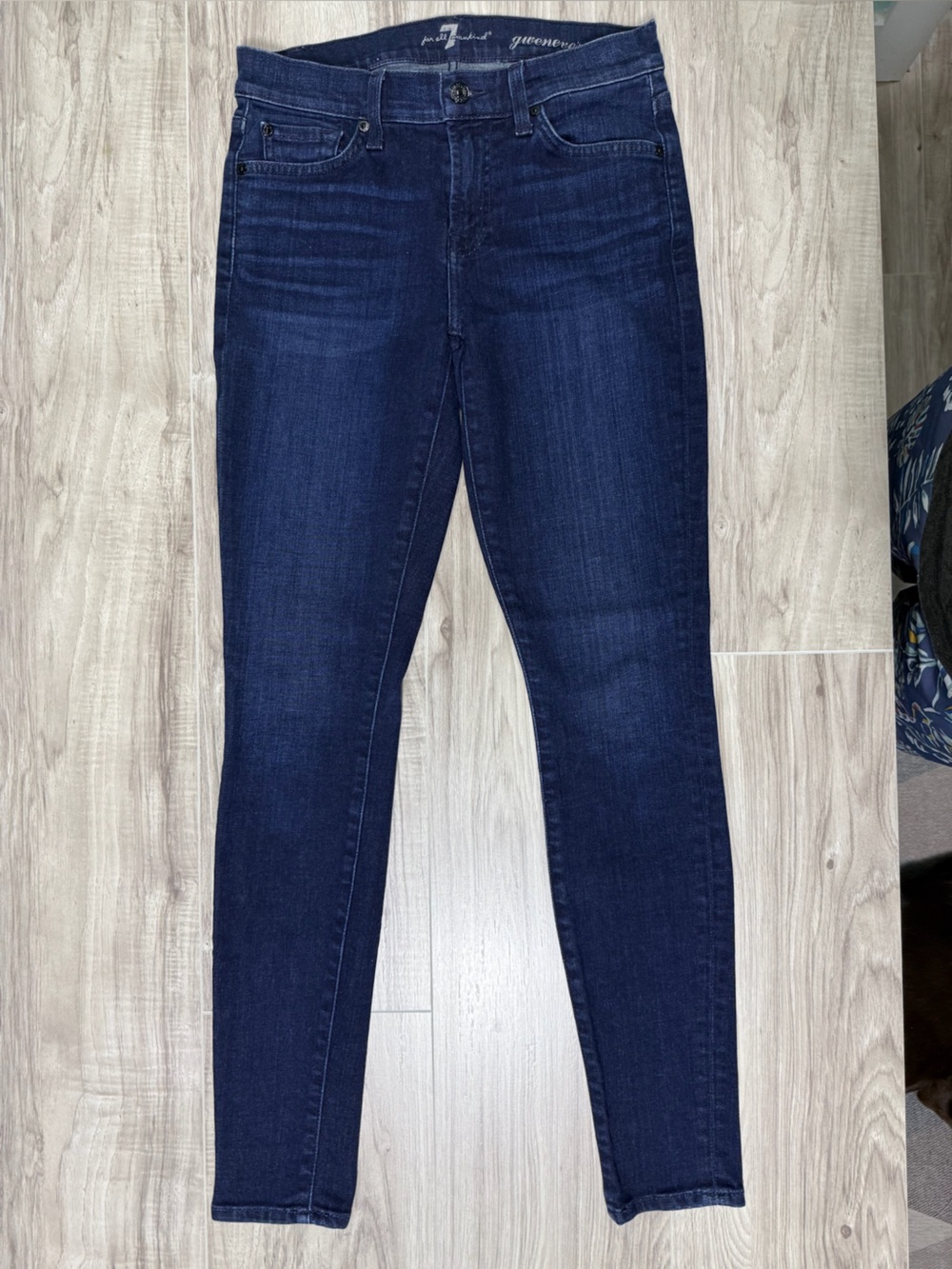 7 For All Mankind Gwenevere Dark Wash Skinny Jeans Size 26